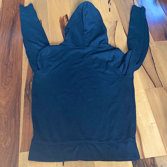 LIKE NEW - VICTORIAS SECRET PINK HOODED FLEECE LONG SLEEVE TOP - SIZE XS - Picture 5 of 5